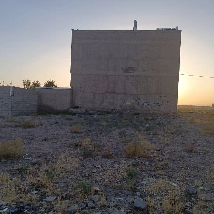 زمین ۱۵۲ متری