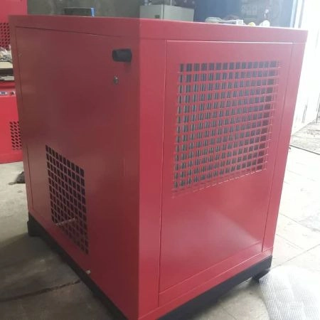 کمپرسور اسکرو ۵۵۰۰ لیتری با قطعات آلمانی