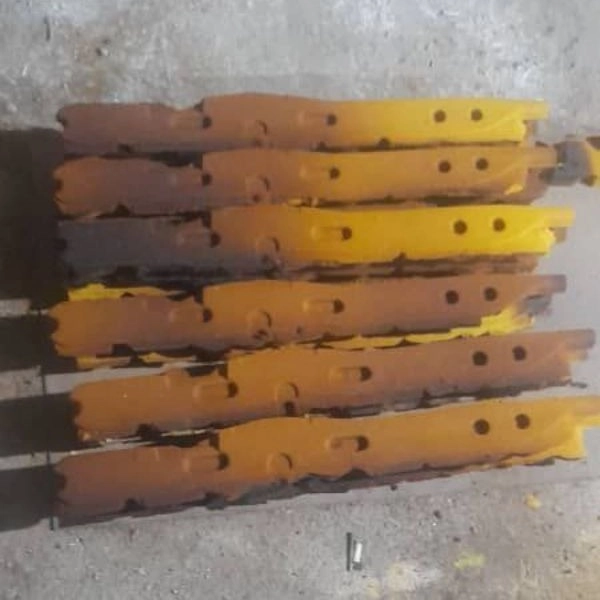 ما‌هیچه‌ چراغی‌‌ منی‌ فول
