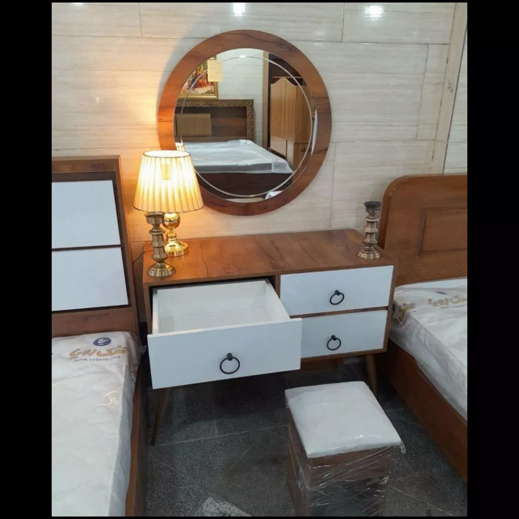 سرویس مدل کلاسیک(تخت بدون باکس زیر با قید چوب ساده هم ارائه میشود)