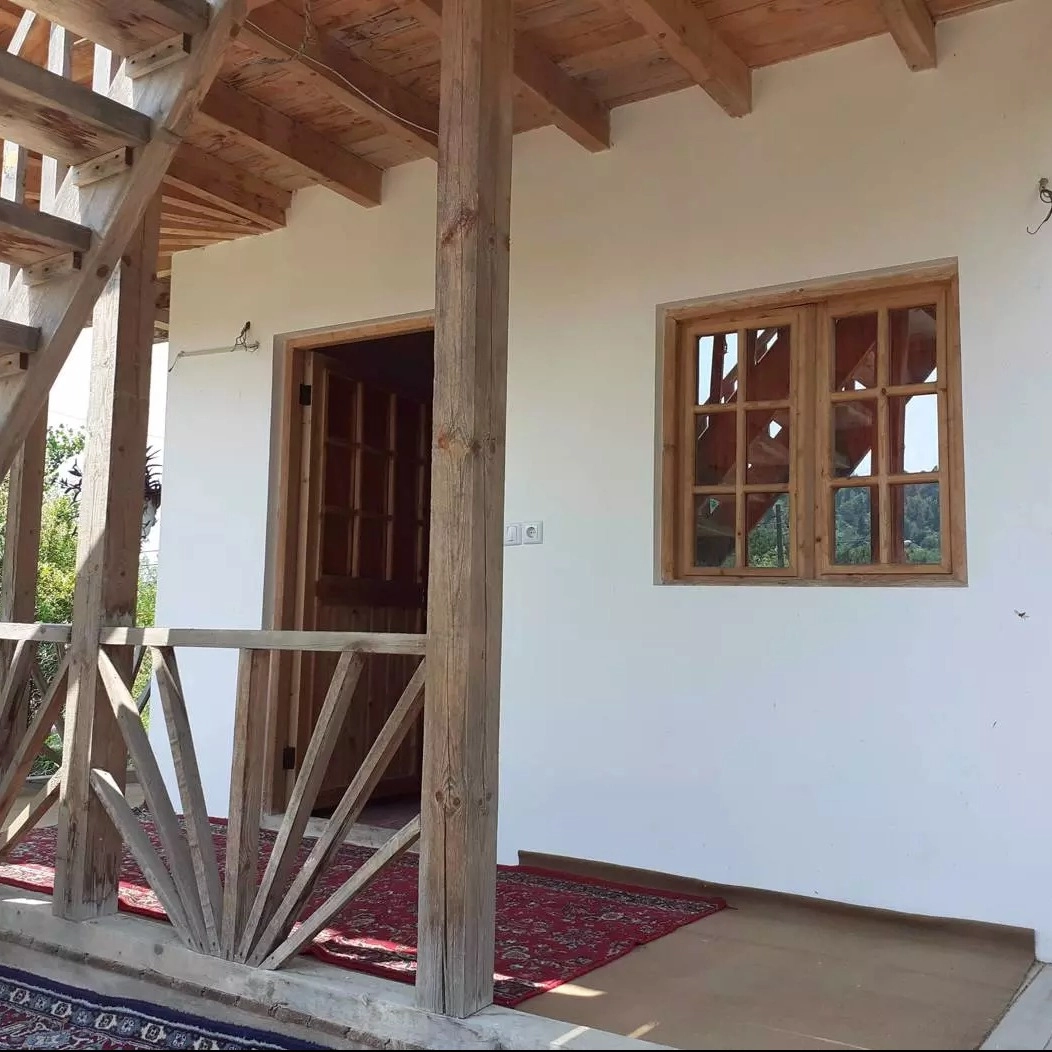 اقامتگاه بوم گردی ماندی چینا