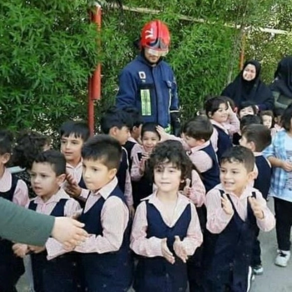 غیرانتفاعی گل های نیلوفر