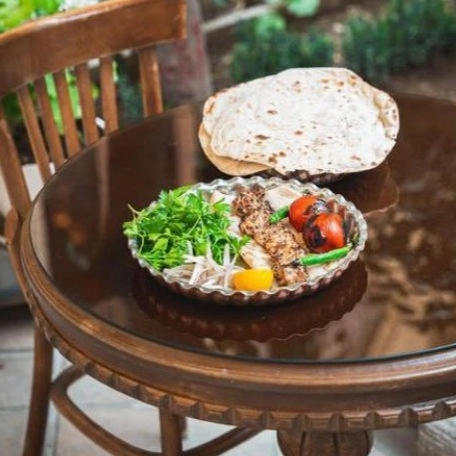 جوجه لاری