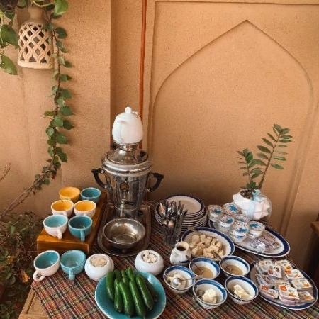 اقامتگاه و کافه رستوران علی کریمی