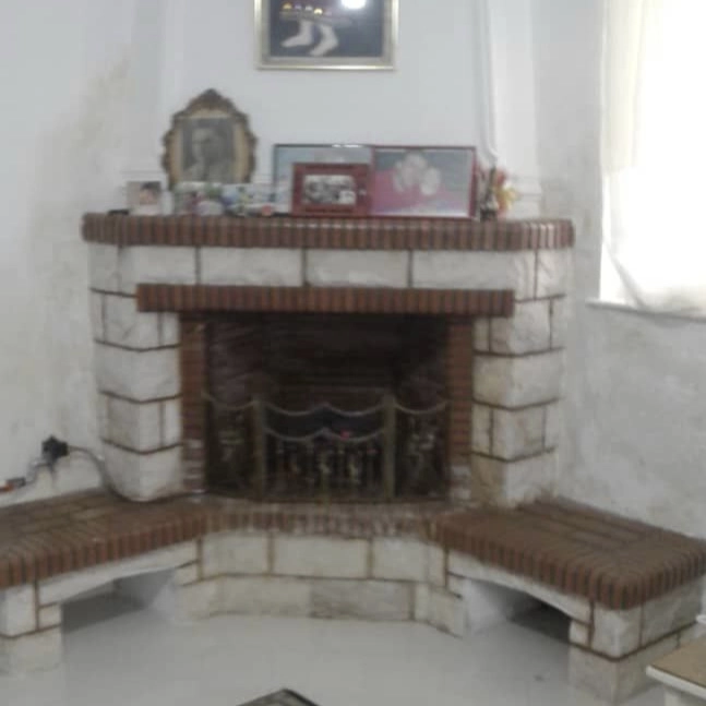 شومینه گازی ترکیب آجر و سنگ