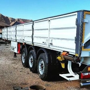البرز تریلی