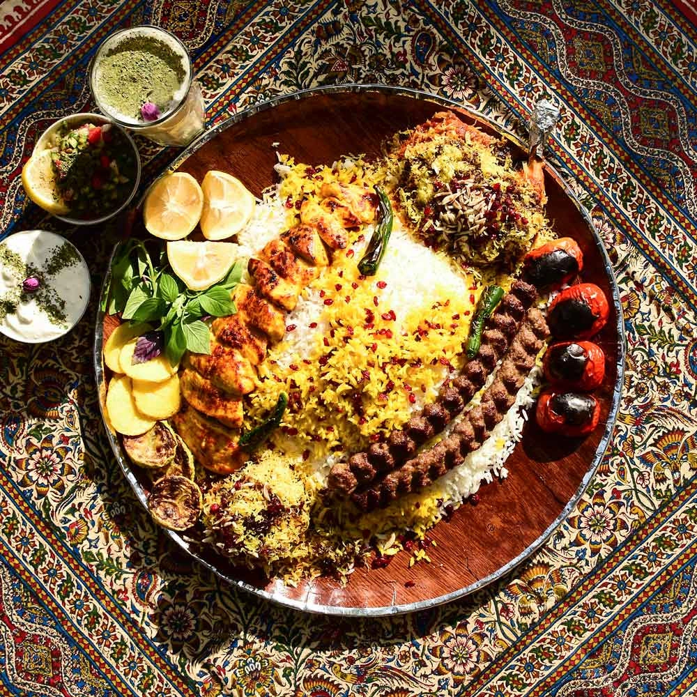 رستوران کوروش در نوشهر