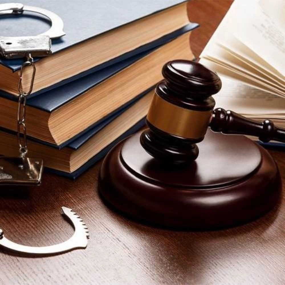 دفتر وکالت اسفندیار بسحاق