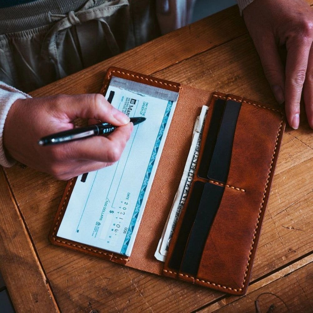 کیف دست چکی و جاکارتی